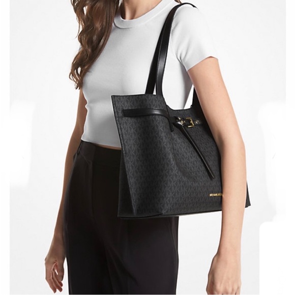 MICHAEL KORS
Emilia Large Logo Tote Shoulder Bag - Picture 4 of 16